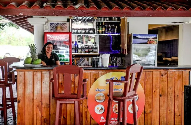 Bar Hotel Seranta Brisas de Bavaro Adultes Punta Cana chambre